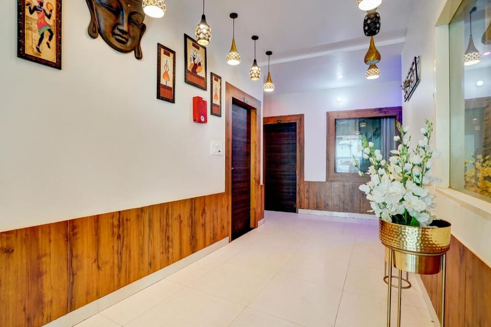 Super Collection O Uttaranchal University Premnagar Hotel in Dehradun