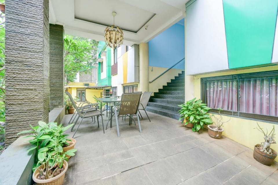 Dancenter Sabda Guesthouse Hotel in South Jakarta City