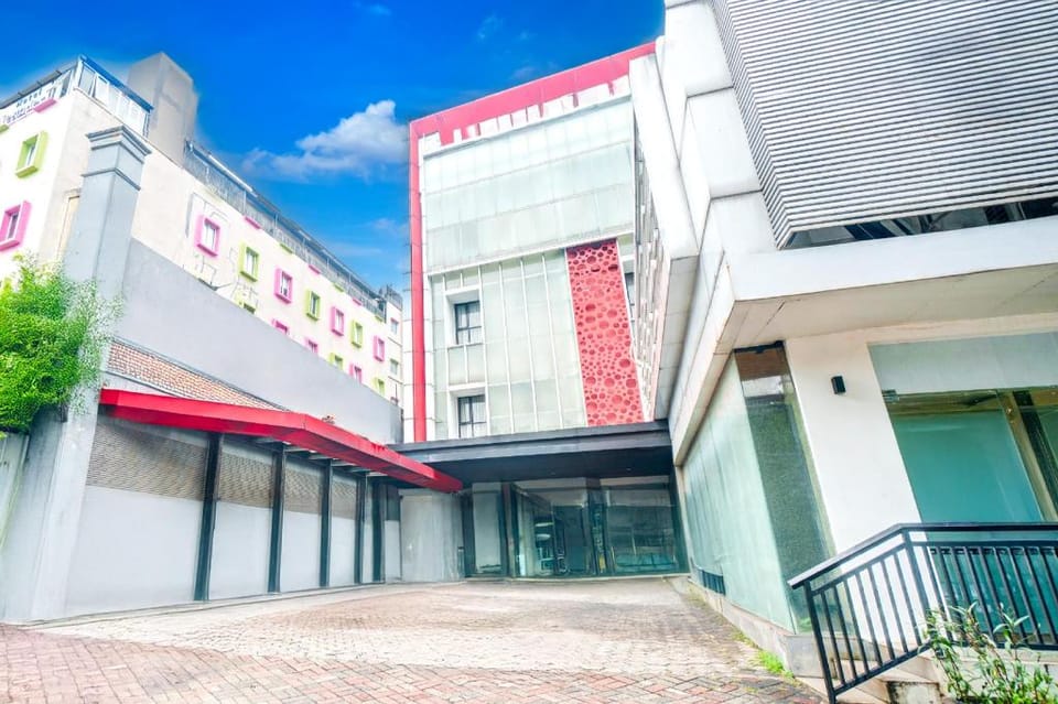 Collection O Hotel Antara - 6 Hour Stay Hotel in Jakarta