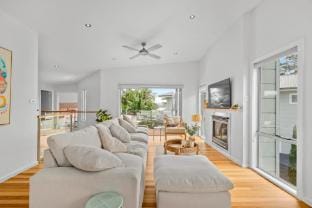 Luxurious 5-Bed Home by Avoca Beach Apartment in Cape Three Points Road