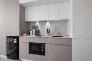 Bright Studio with Rooftop BBQ in Fremantle Apartment in North Fremantle