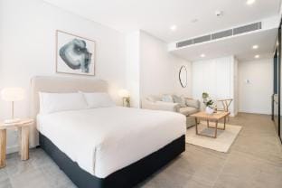 Modern Studio with Rooftop and BBQ Access Apartment in North Fremantle