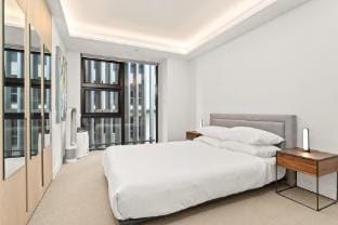 Beautiful 2-Bed Unit In Incredible Location Apartment in Milsons Point Station