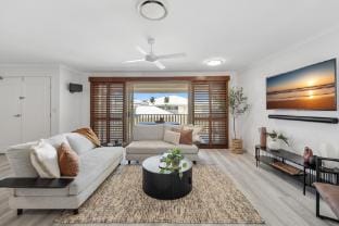 3-Bed Haven with Balcony and BBQ, 5-Min to Beach Apartment in Coolum Beach