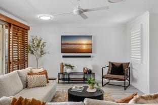 3-Bed Haven with Balcony and BBQ, 5-Min to Beach Apartment in Coolum Beach