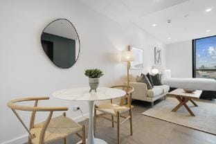 Modern Studio in Fremantle with Stunning Rooftop Apartment in North Fremantle