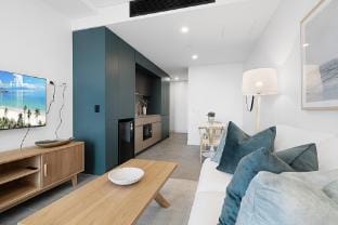 Modern Studio in Fremantle with Stunning Rooftop Apartment in North Fremantle