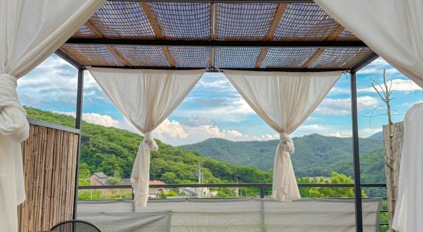 가평 스페인마을풀램핑 (Spain Village Poolamping) Hotel in Gyeonggi-do