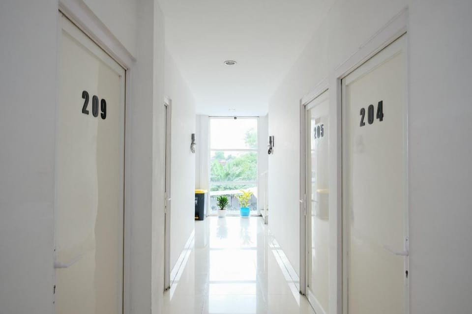 Urbanview Hotel DHelomi Homestay near UPN Veteran Hotel in Special Region of Yogyakarta