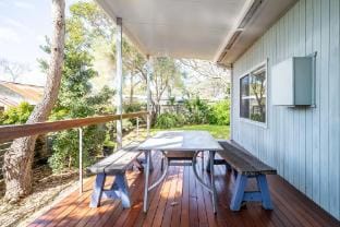 Cosy Getaway with Fireplace and Spacious Backyard Apartment in Broulee