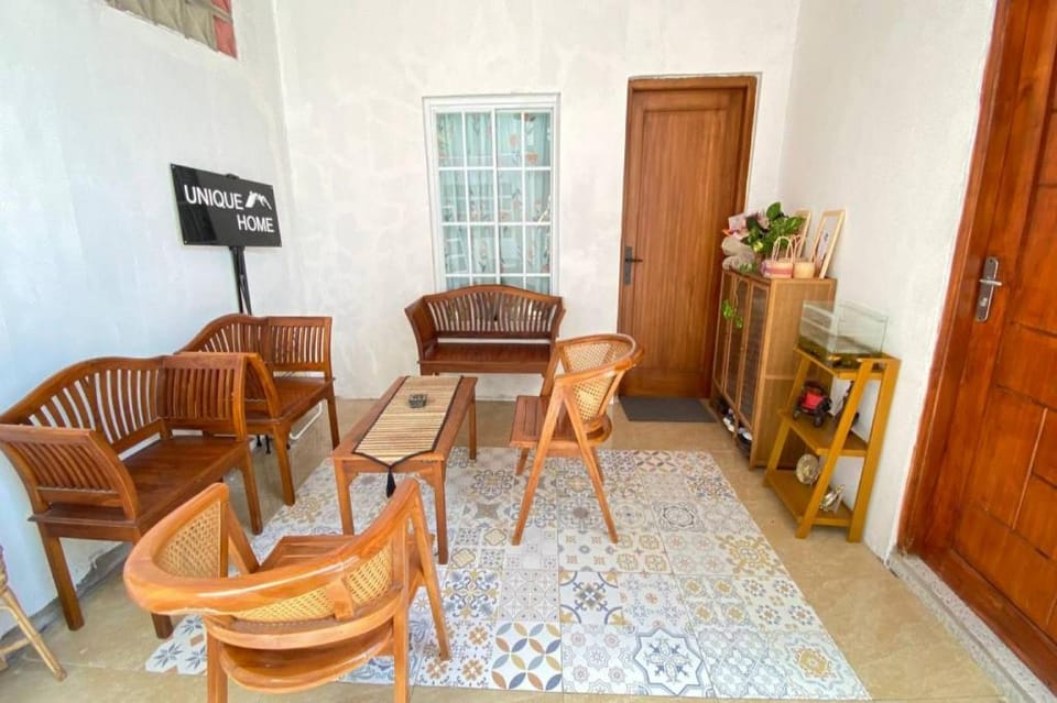 Capital O 94840 Unihomestay Malioboro Syariah Hotel in Yogyakarta
