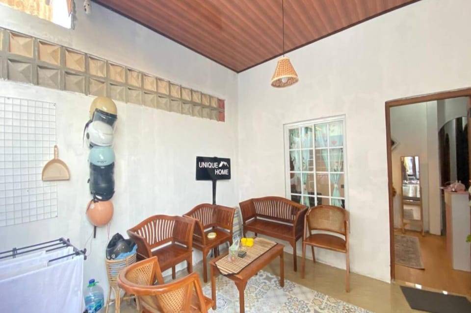 Capital O 94840 Unihomestay Malioboro Syariah Hotel in Yogyakarta