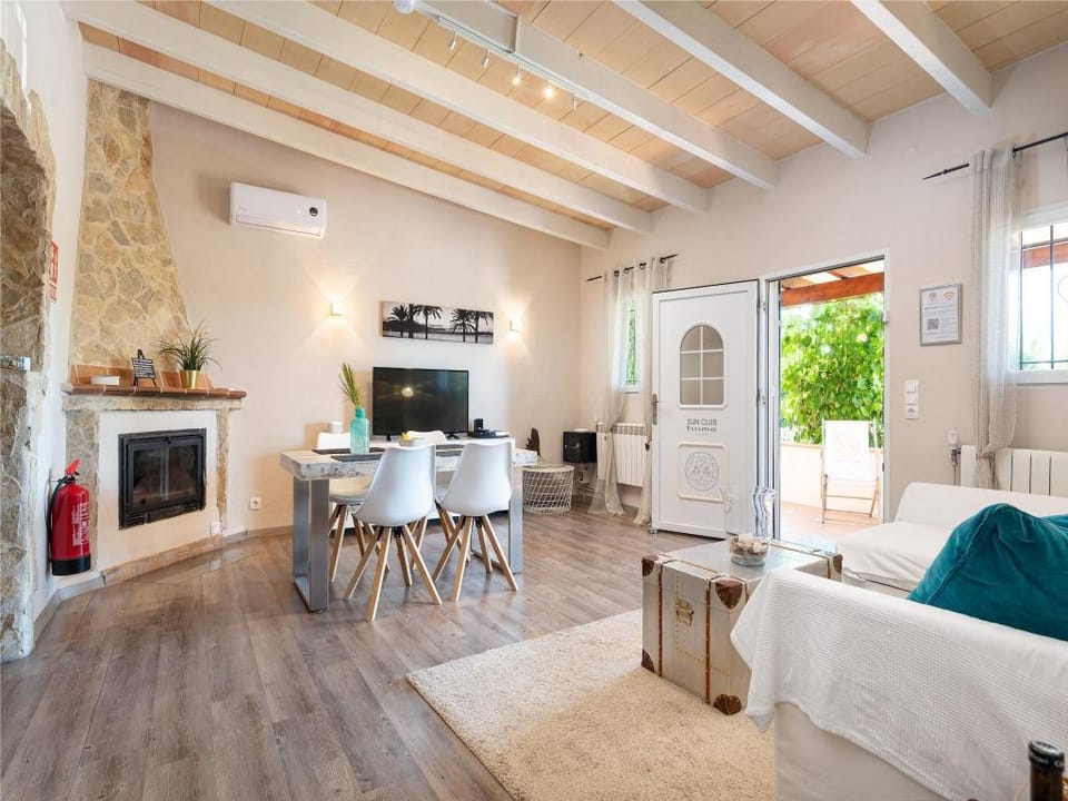 Finca Son Colom finca Sun Club Home - Villa Hotel in Pla de Mallorca