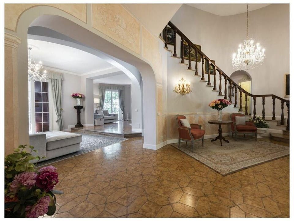 Villa la Quercia Comfortable holiday residence Hotel in Tuscany
