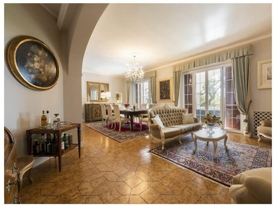 Villa la Quercia Comfortable holiday residence Hotel in Tuscany