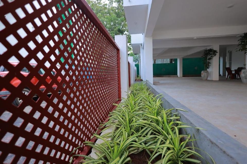 Bonjour Pondicherry Stays Hotel in Puducherry