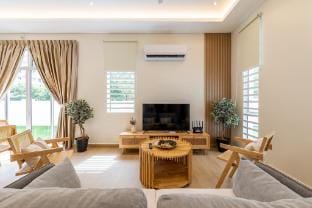 Ryokan Designer 5BR Ferringhi Villa by ALV Villa in Batu Ferringhi, Penang, Malaysia