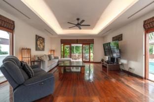 Villa Camelia  Villa in Chalong