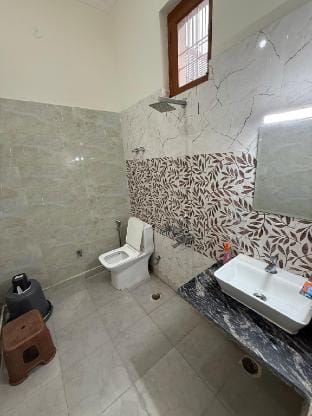 ParkHaven, Luxury Villa with Garden View Villa in Noida