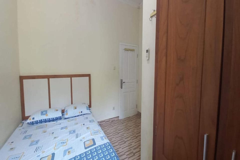 OYO 95054 Prima Jaya Homestay Syariah Hotel in Indonesia
