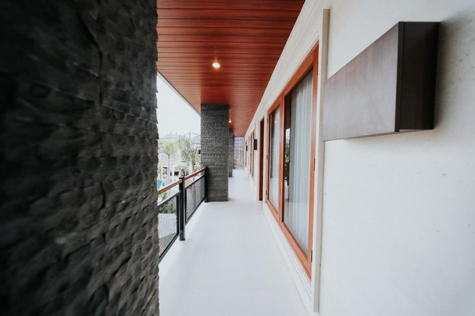 Casa Nika Suites Seminyak Apartment hotel in Kuta