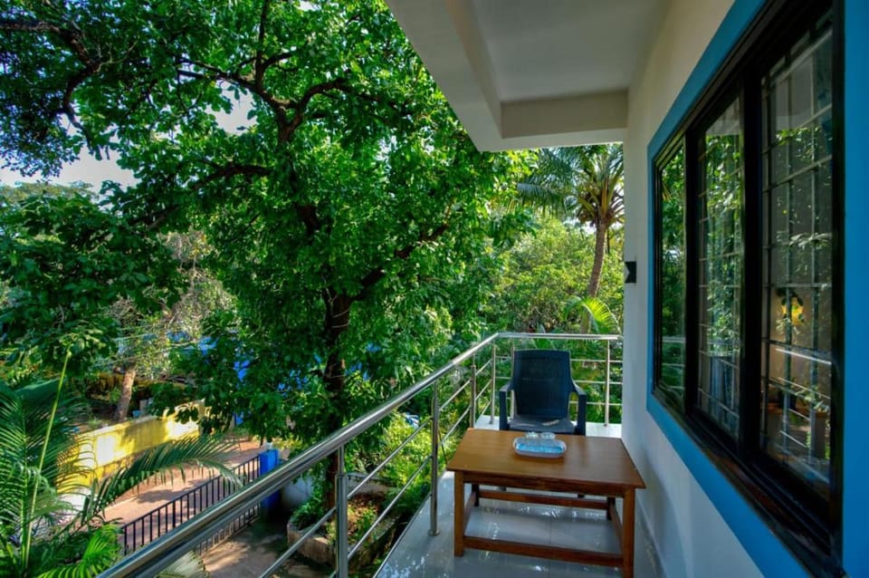 Green Wave Luxury Resort Hotel in Goa, India