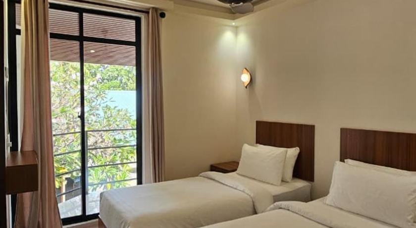 Handhuveli Dhangethi Bed and Breakfast in Maldives