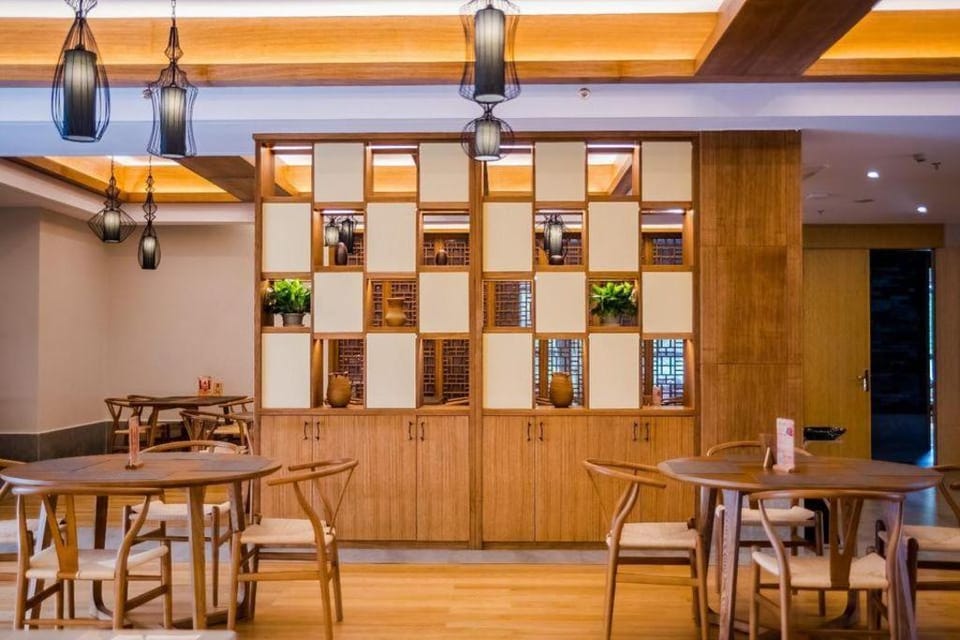 Floral Hotel · Fuyu Hotel Hotel in Zhejiang