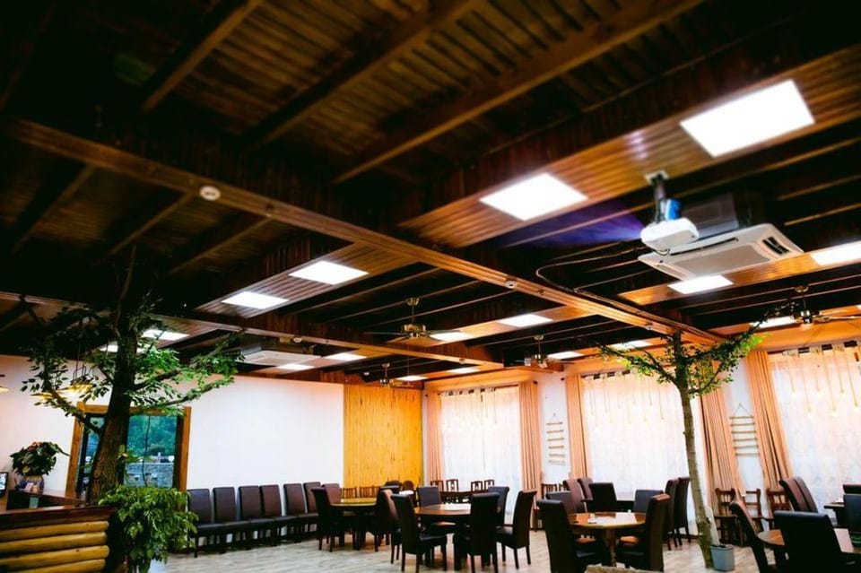 Floral Hotel · Oxygen Hotel Mogan Mountain Hotel Hotel in Zhejiang