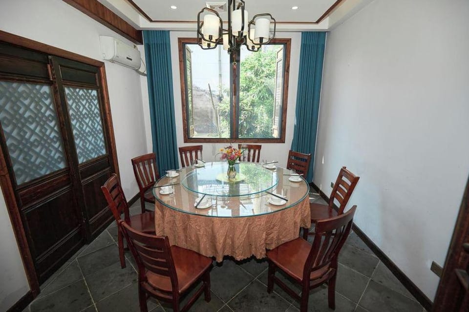 Floral Hotel · Mount Huangshan Huanxiu Hotel (Chengkan Scenic Spot Store) Hotel in Zhejiang