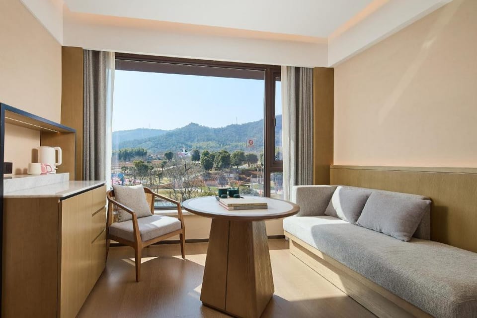 Floral Hotel·April Day Garden Hotel Hotel in Zhejiang