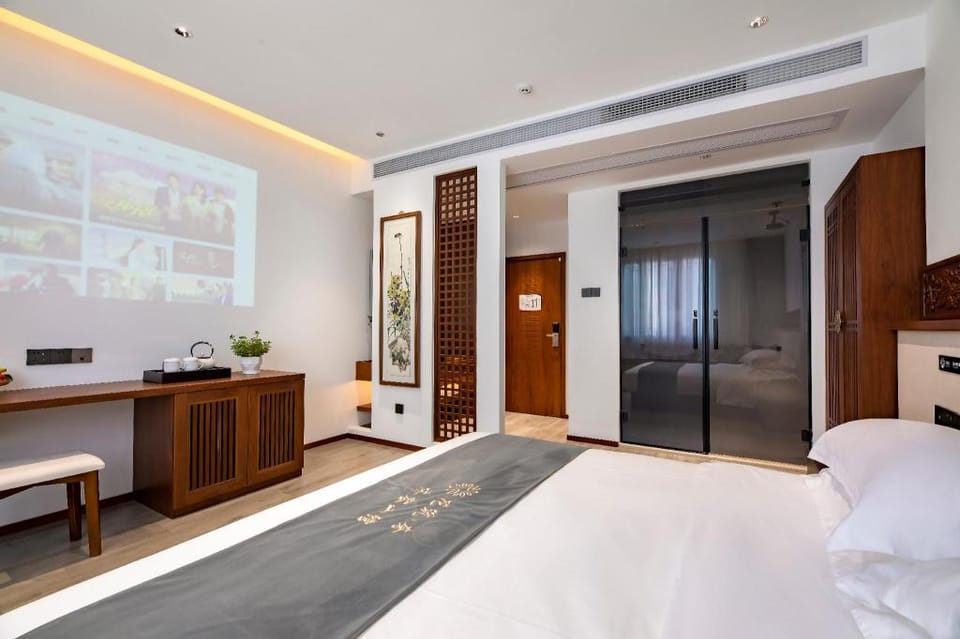 Floral Lux Hotel · Shexian Ji Rong Shan Guan Culture Theme Hotel Hotel in Hangzhou