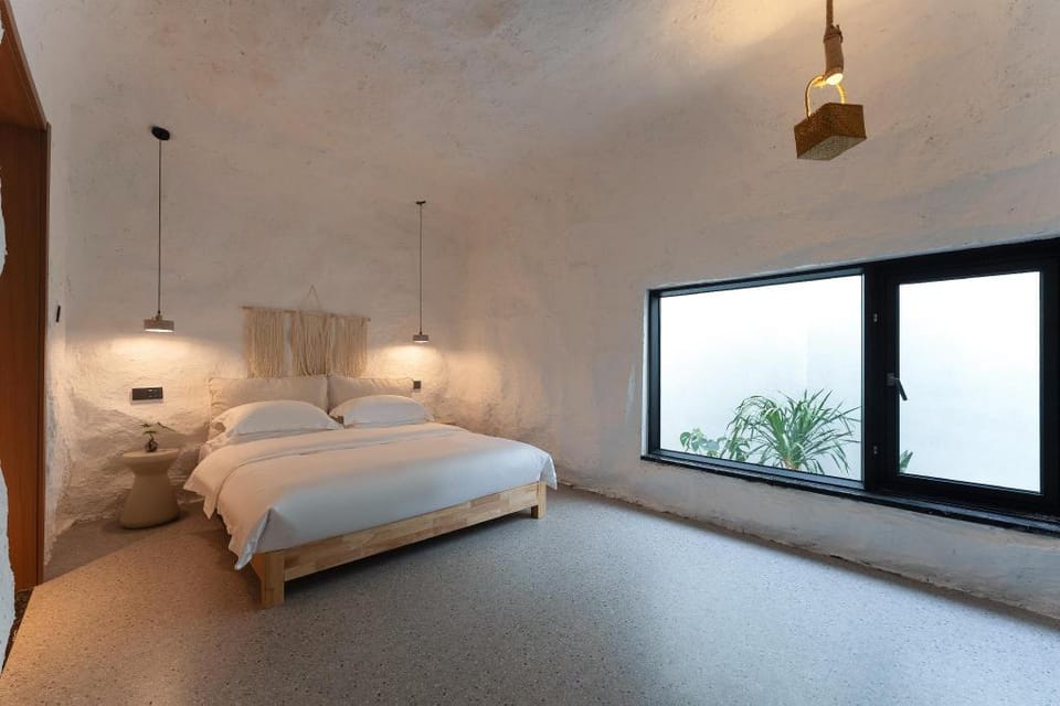 Floral Hotel·Yuedi Hotel (Tonglu OMG Heartbeat Paradise Branch) Hotel in Hangzhou
