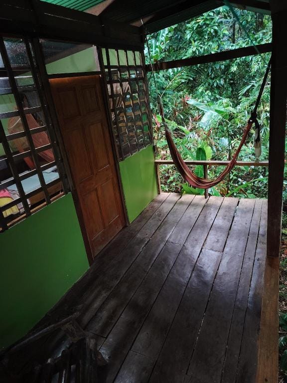 Green point lodge Hotel in Puntarenas Province