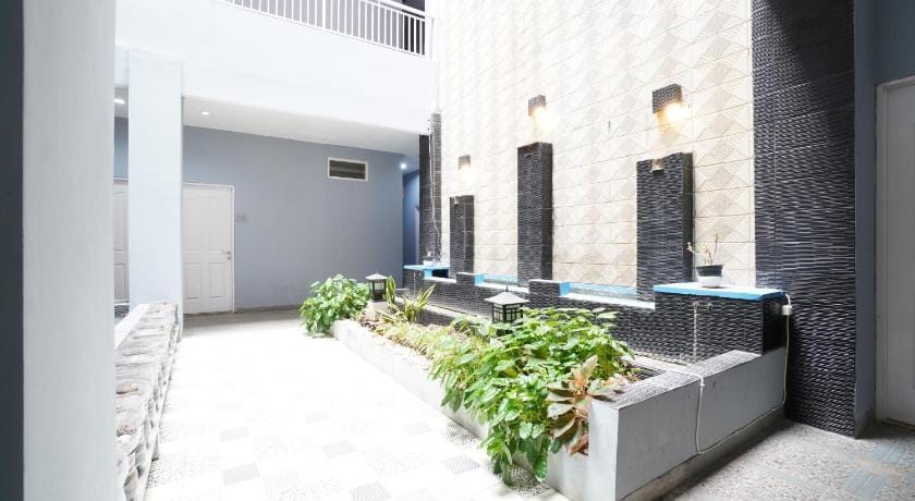 Kamar Bagus Hotel in South Jakarta City