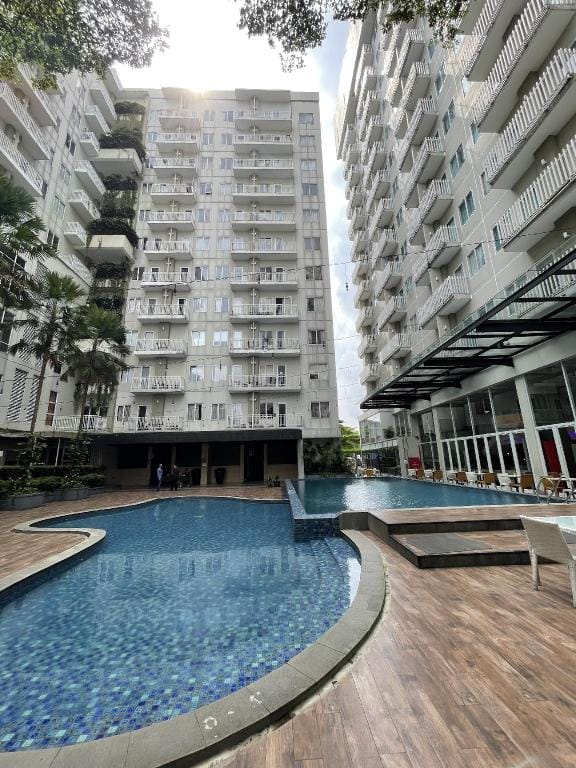 Modern Cozy 2BR Pool View Navastay Bogor Icon Hotel in West Java