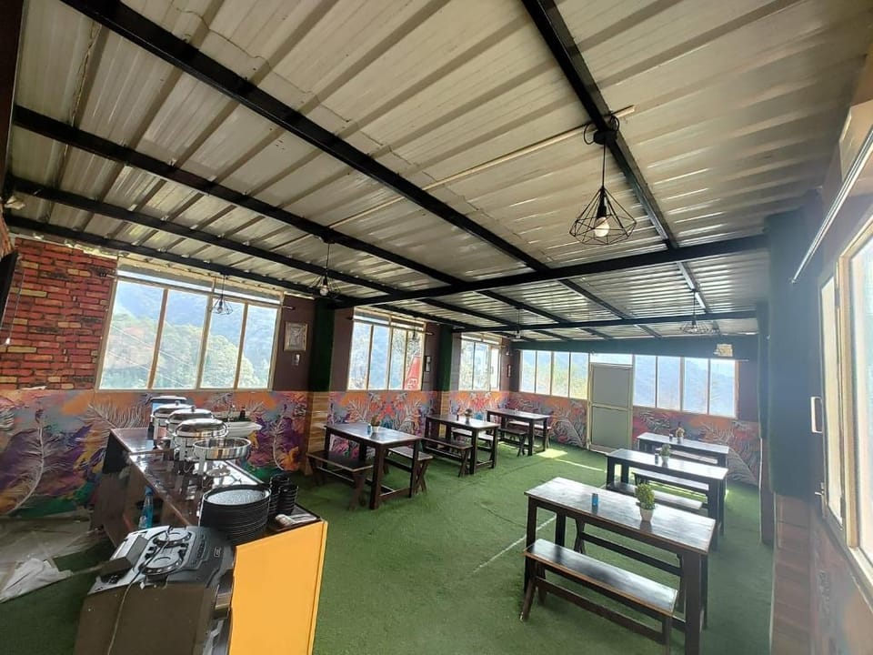 Anany Resort Hotel in Uttarakhand