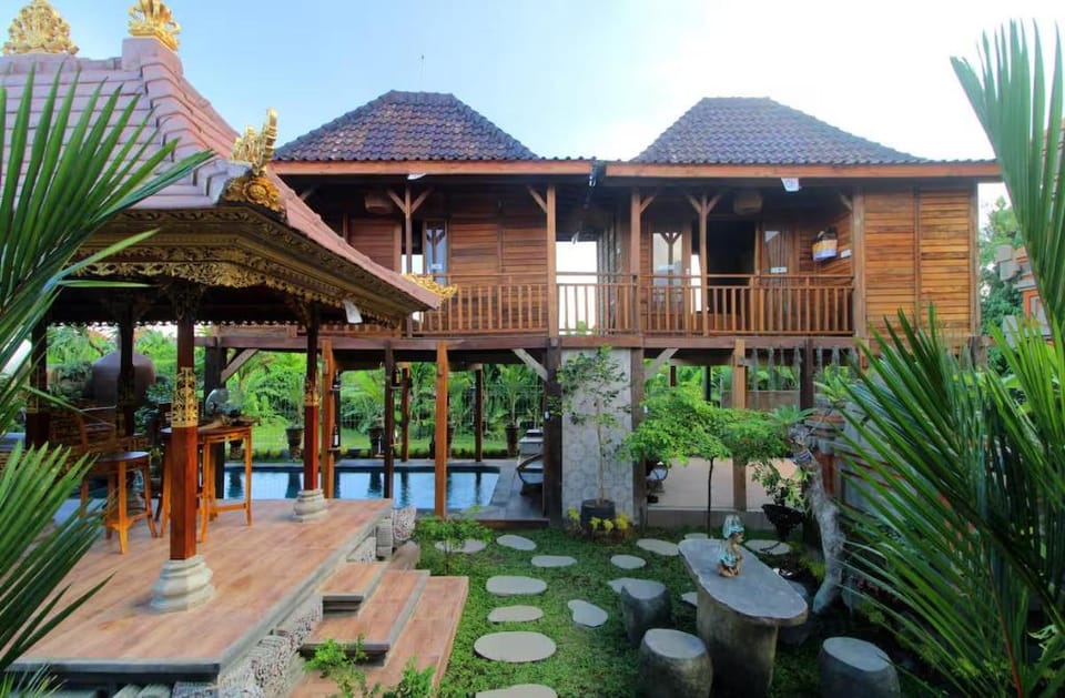 Tri Datu Palace Hotel in Blahbatuh
