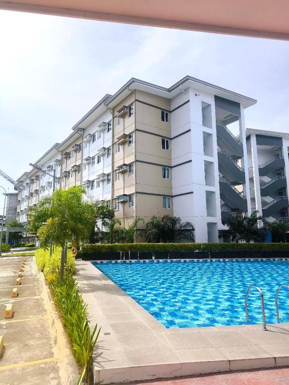 AR AR Staycation I SM City Santa Rosa Laguna Hotel in Santa Rosa
