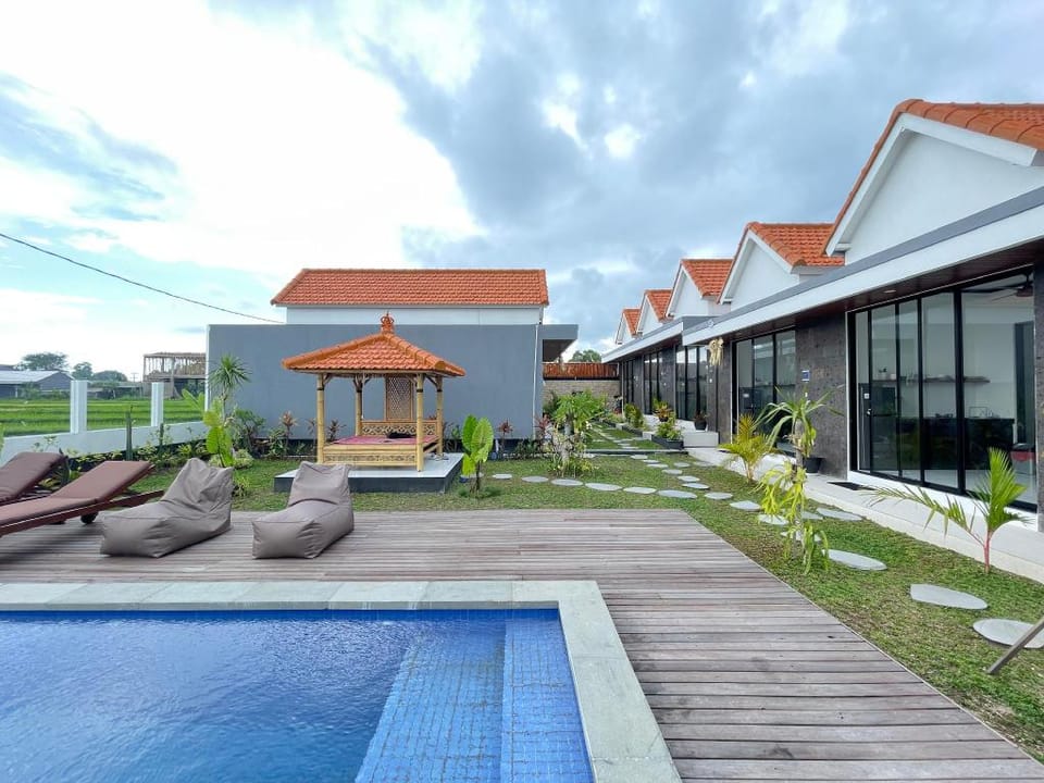 Gede Awan Guesthouse Hotel in North Kuta