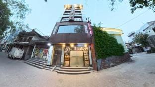 The Crystal Palace Apartment in Delhi