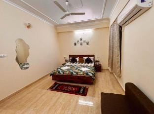 Heaven Vibes Stays| Luxury |1BHK Apartment Tapovan Apartment in Rishikesh