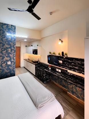 Miracle homes  Apartment in Noida