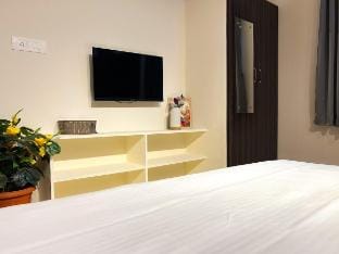 Terrace AC Studio Flat in Mysore - 301 Apartment in Mysuru