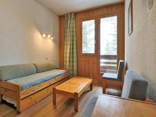 Rooms for 5 People Apartment in Montvalezan