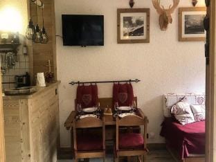 Studio for 4 People Apartment in Les Avanchers-Valmorel