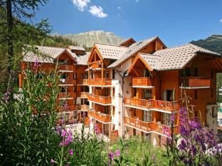 Residence LAlbane Apartment in Provence-Alpes-Côte d'Azur
