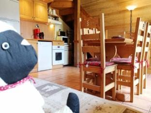Chalets for 6 People Apartment in Uvernet-Fours