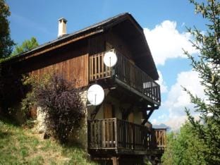 Chalets for 8 People Apartment in Uvernet-Fours