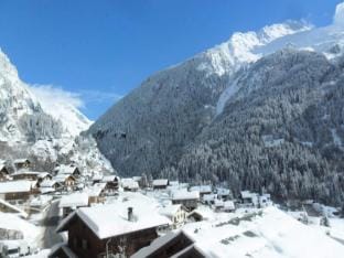 Residence Le Roselin for 8 people Apartment in Champagny-en-Vanoise